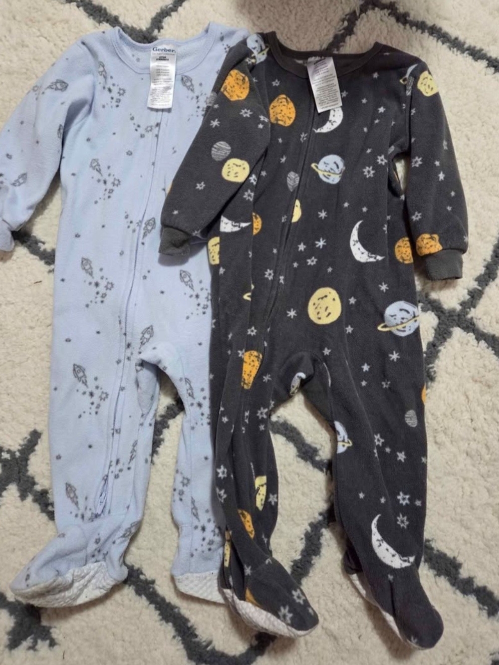 Gerber Two-Pack Space Print Footed One-Pieces - Light Blue and Charcoal